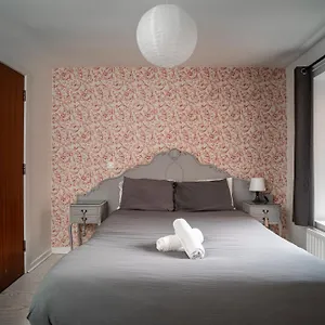 https://apt-3-bedroom-central-in-city-centre.belfasthotelsireland.com